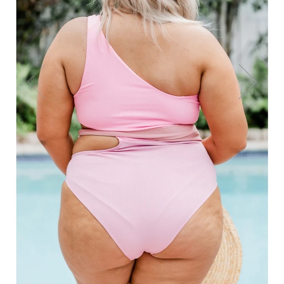 🎉 HP 🎉 SOAKING UP THE SUN PINK ONE PIECE SWIMSUIT - Picture 4 of 10